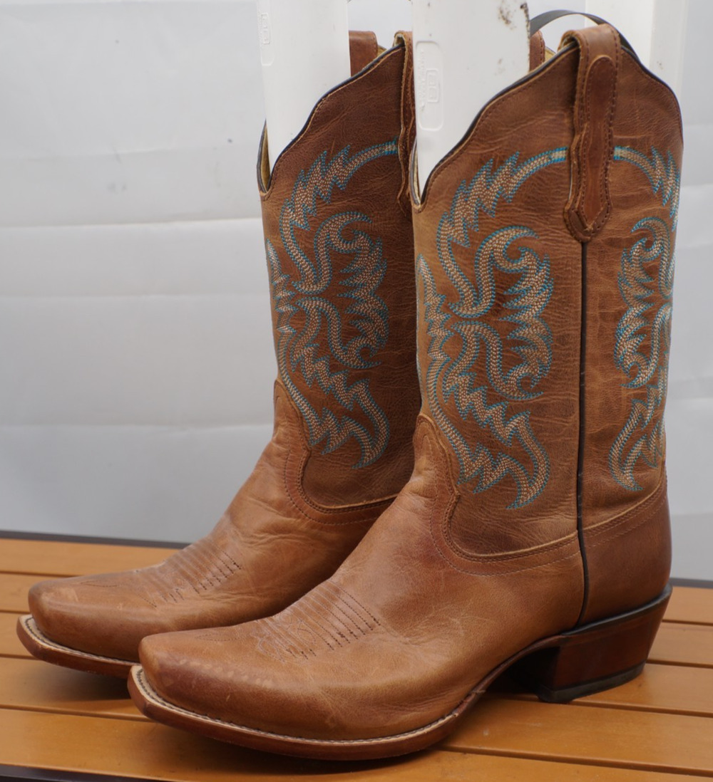 Nocona bluebonnet boots womens 8.5B